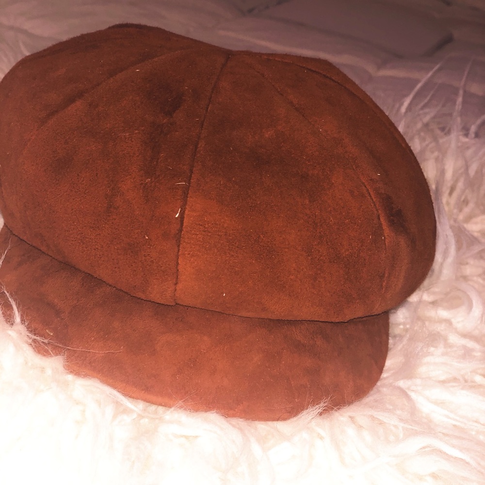 Vintage 1960s 1970s auburn hat